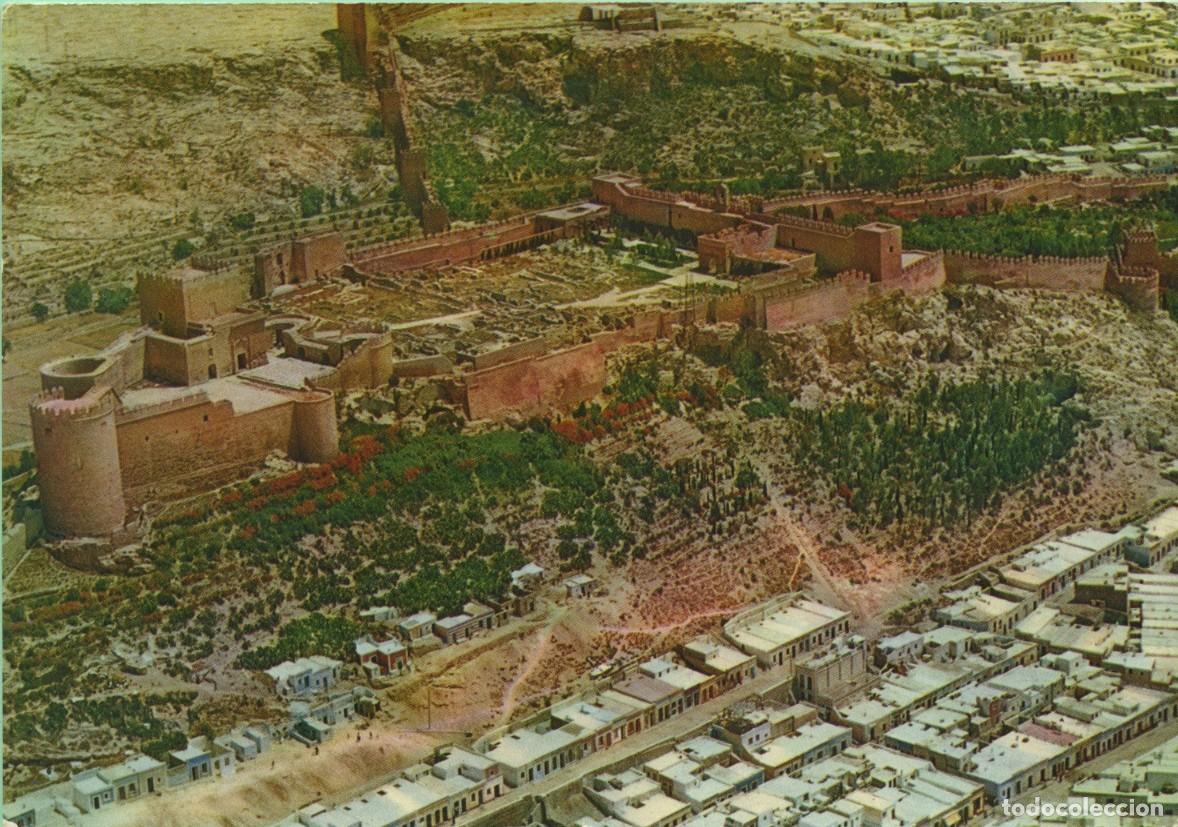 Postales: N&ordm; 2020-ALMER&Iacute;A. Vista de la Alcazaba desde avi&oacute;n. Sin circular. EDICIONES ARRIBAS