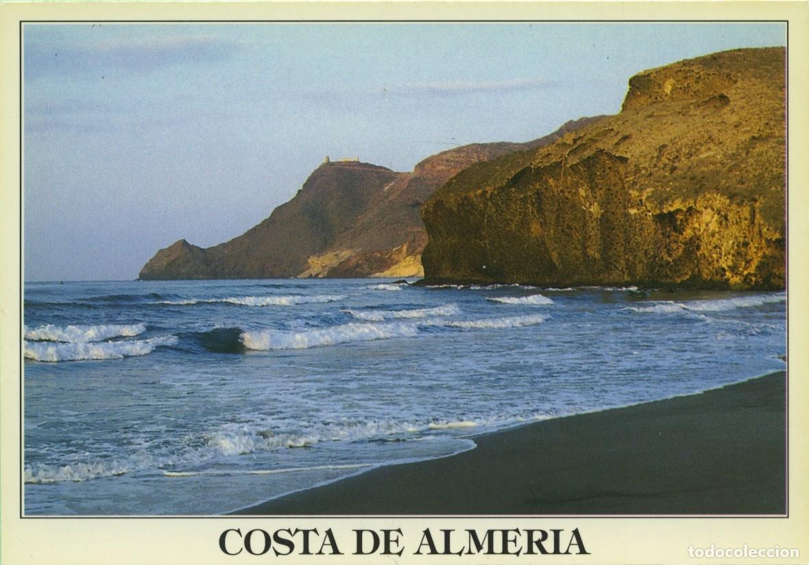 Postales: Parque Natural del Cabo de Gata. ALMER&Iacute;A. Acantilados. Cabo de Gata al final. ALMER&Iacute;A. Sin circular.
