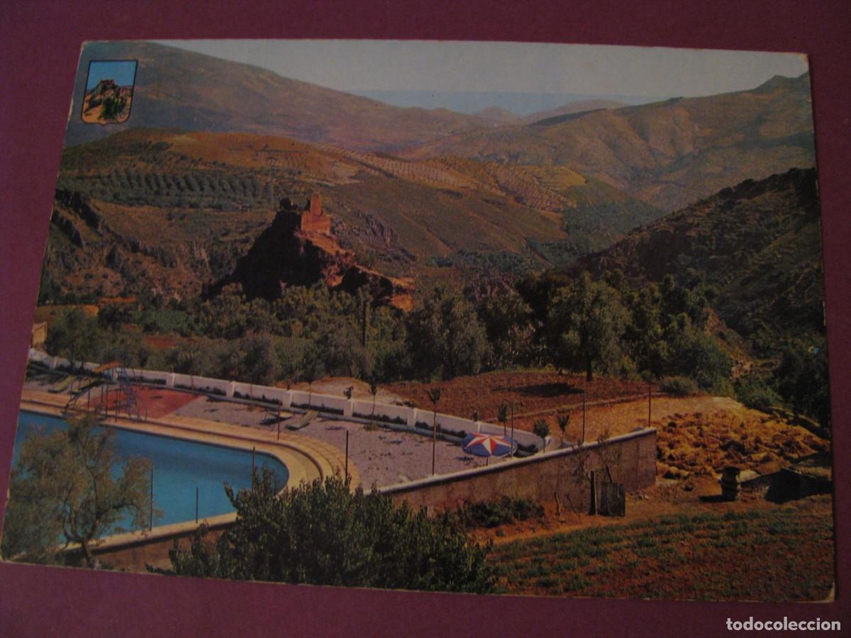 Postales: POSTAL DE LANJARON. UNA DE LAS PISCINAS. CASTILLO ARABE Y AL FONDO MAR MEDITERRANEO. VALMAN.