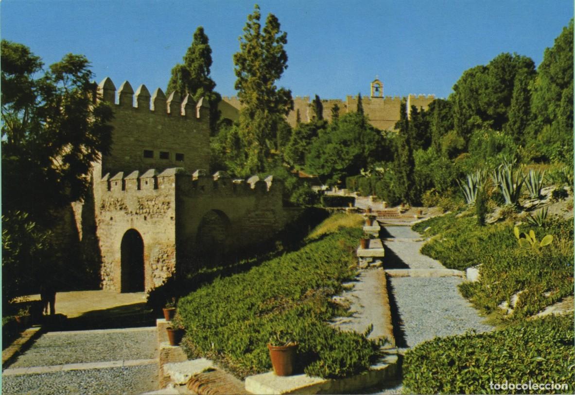 Postales: N&ordm; 32-ALMER&Iacute;A. Jardines de la Alcazaba. Costa del Sol. Sin circular. ED. EXCLUSIVAS DE ALMACENES PAP