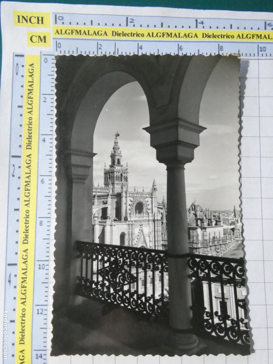 Postales: POSTAL DE SEVILLA. A&Ntilde;OS 30 50. VISTA PARCIAL CATEDRAL 3 SICILIA. 457