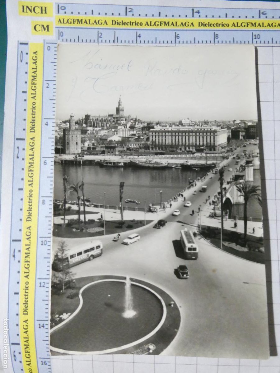 Postales: POSTAL DE SEVILLA. A&Ntilde;OS 30 50. RIO GUADALQUIVIR TORRE DEL ORO. AUTOBUSES CINZANO. 1071 ARRIBAS. 475