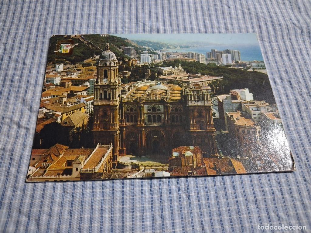 Postales: Postal moderna Andaluc&iacute;a. M&aacute;laga. Vista a&eacute;rea de la Catedral. Estado ver imagen.