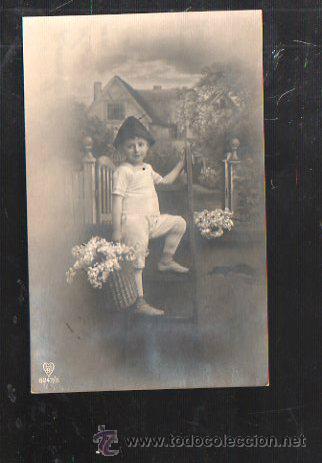 Cartes Postales: TARJETA POSTAL DE NI&Ntilde;OS. NI&Ntilde;O CON FLORES.