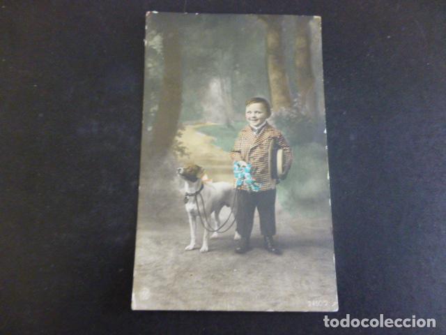 Postales: NI&Ntilde;O CON PERRO POSTAL - Foto 1