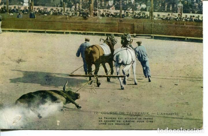 Postales: TOROS-EL ARRASTRE- LL- A&Ntilde;O 1910
