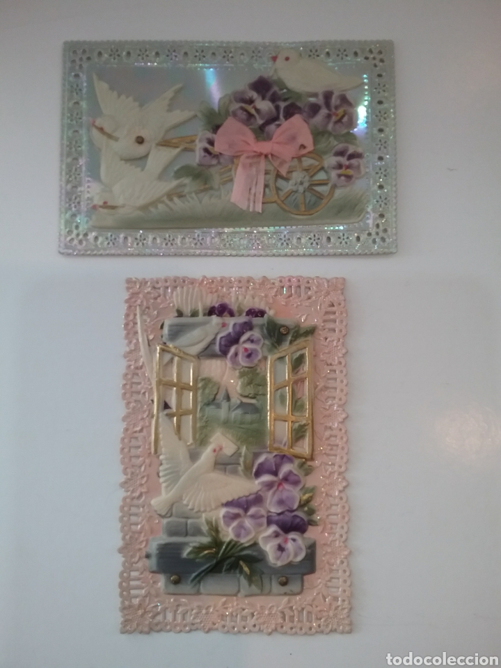 Postales: Pareja de postales antiguas de palomas en relieve y troquelada.