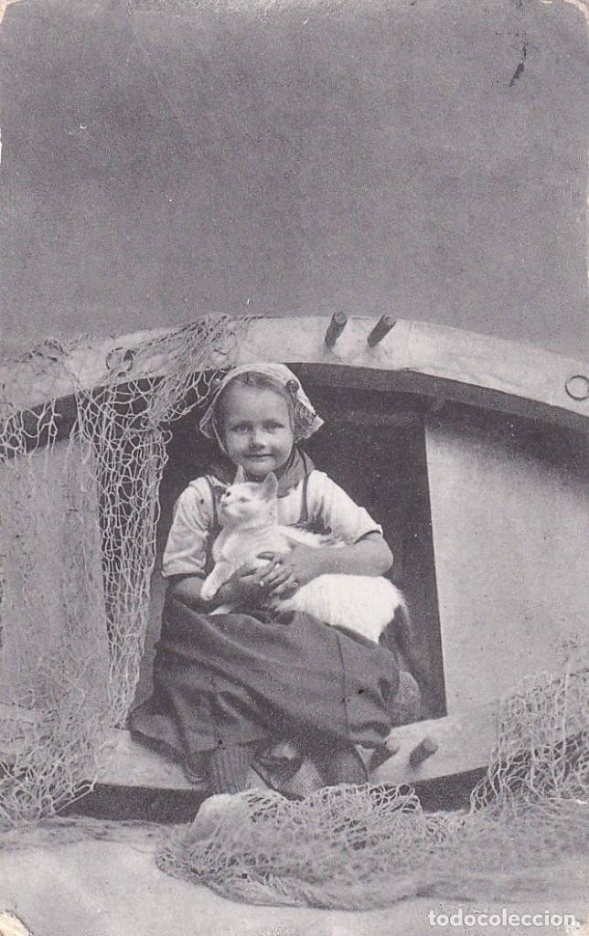 Postales: Postal ni&ntilde;a con gato. Circulada.