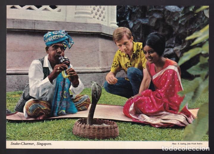 Postales: Singapur. *Snake-Charmer* Nueva. - Foto 1