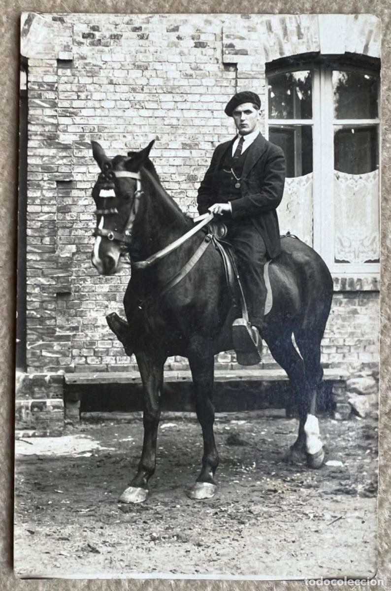 Cartes Postales: Antigua Postal fotogr&aacute;fica de hombre a caballo