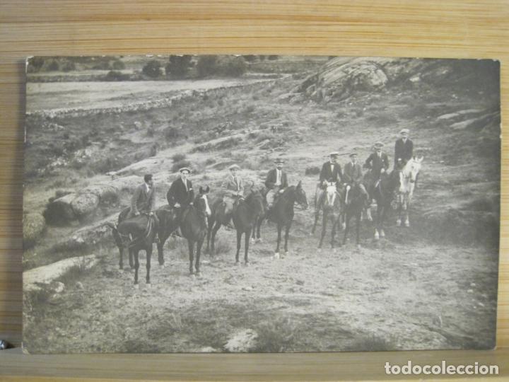 Postcards: HOMBRES A CABALLO-ESPA&Ntilde;A-FOTOGRAFICA-POSTAL ANTIGUA-(102.887)