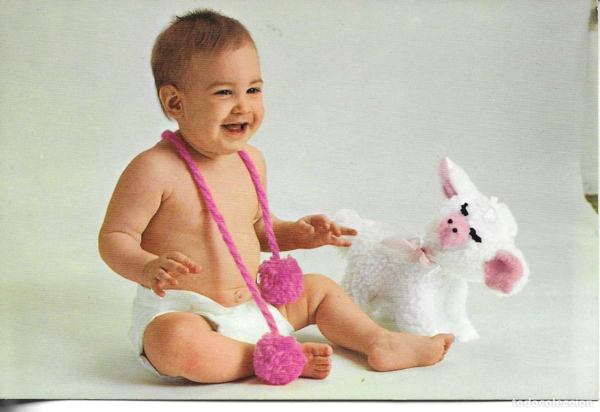 Postales: Postal de beb&eacute; con perrito de trapo. Fotogr&aacute;fica 1970. Edita CyZ