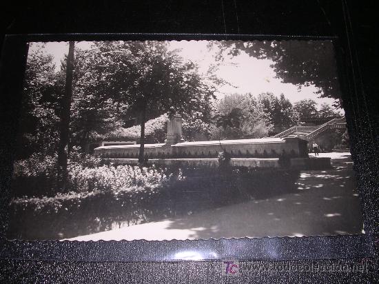 Postales: ALCA&Ntilde;IZ- N.9- VISTA PARCIAL DE LA GLORIETA CON SU FAMOSOA FUENTE DE 72 CA&Ntilde;OS ESCL. J. ANGLES.