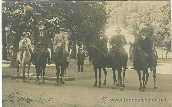 Postales: BENASQUE-LUCHON. TURISTAS A CABALLO. HACIA 1920.