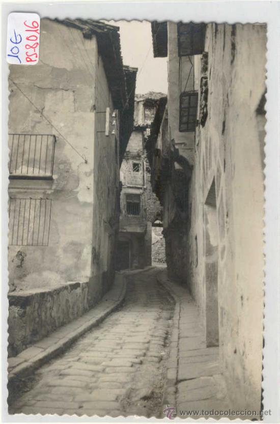 Postales: (PS-8016)POSTAL DE ALBARRACIN-CALLE PORTAL DE MOLINA