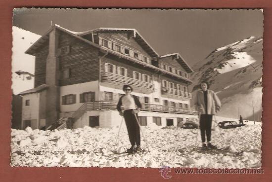 Postales: CANFRANC - CANDANCHU. 37. HOTEL CANDANCHU. EDICIONES SICILIA. TROQUELADA. SIN CIRCULAR