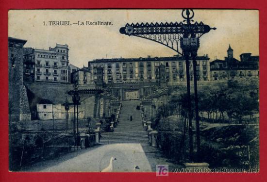 Postales: TERUEL, LA ESCALINATA,     P37071 - Foto 1