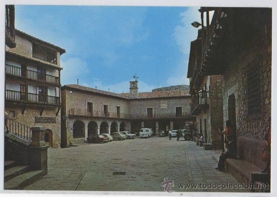 Postales: TARJETA POSTAL DE ALBARRACIN PLAZA DEL GENERALISIMO MONUMENTO NACIONAL TERUEL