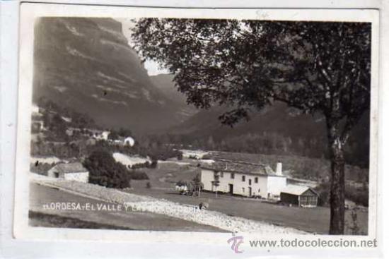 Postales: Ordesa. El Valle y las pederias. Acabado fotogr&aacute;fico. 19. Circulada.