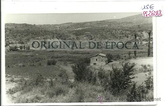 Postales: (PS-26088)POSTAL FOTOGRAFICA DE LASCUARRE(HUESCA)-VISTA PARCIAL A&Ntilde;O 1959
