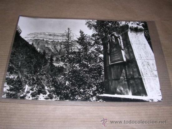 Postales: ORDESA (ALTO PIRINEO DE ARAGON )-50 ESTATUA DE LUCIANO BRIET - A. ZERKOWITZ 14X9 CM.