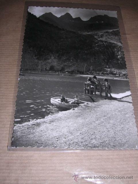 Postales: BALNEARIO DE PANTICOSA 32 LAGO Y EMBARCADERO EDC. SICILIA 14X9 CM.