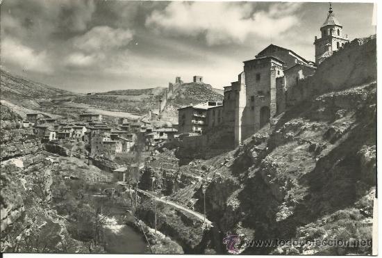 Postales: ALBARRACIN.-VISTA PARCIAL Y RIO GUADALVIAR.-EDICIONES SICILIA N&ordm; 19