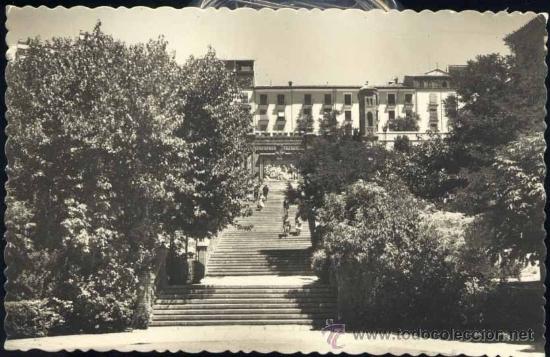 Postales: TERUEL.- LA ESCALINATA