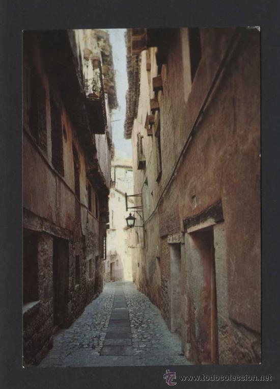 Postales: Albarrac&iacute;n *Calle Azagra...* Ed. Arribas n&ordm; 13. Nueva.