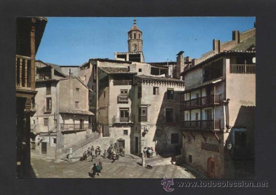 Postales: Albarrac&iacute;n *Plaza del Caudillo...* Ed. Arribas n&ordm; 2002. Nueva.