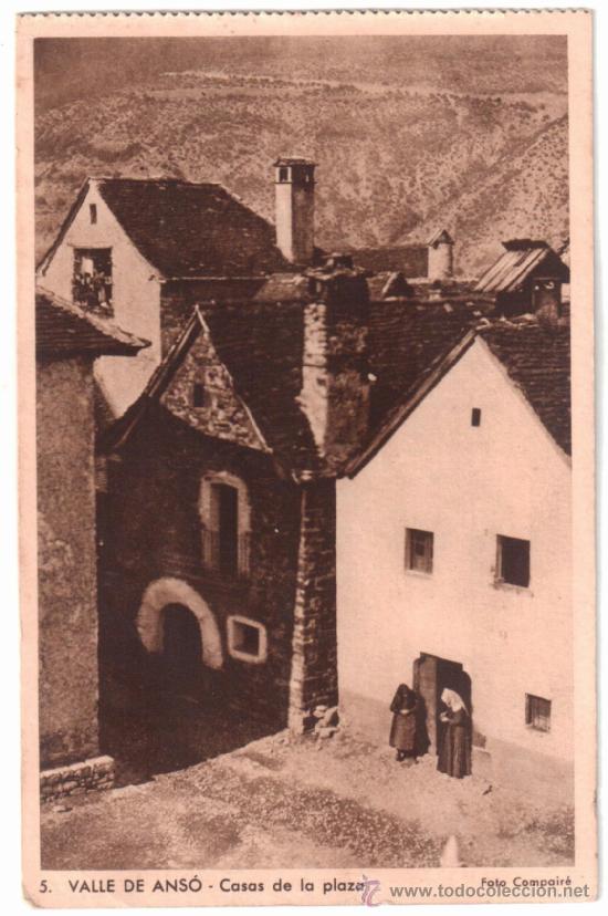 Postales: Postal del Valle de Ans&oacute;. Casas de la plaza. Foto Compair&eacute;. 5