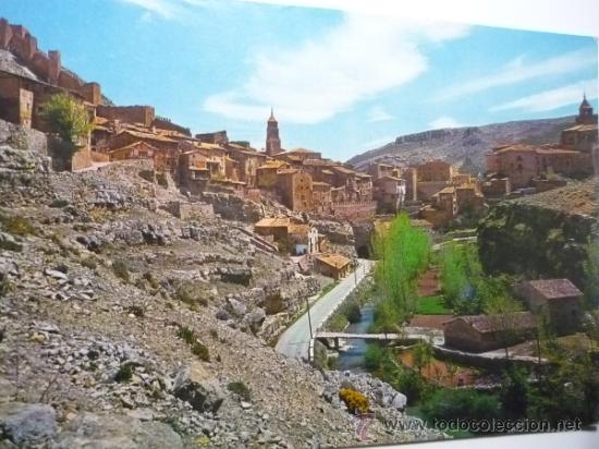 Postales: OSTAL ALBARRACIN .- VISTA PANORAMICA Y MURALLAS -RIO