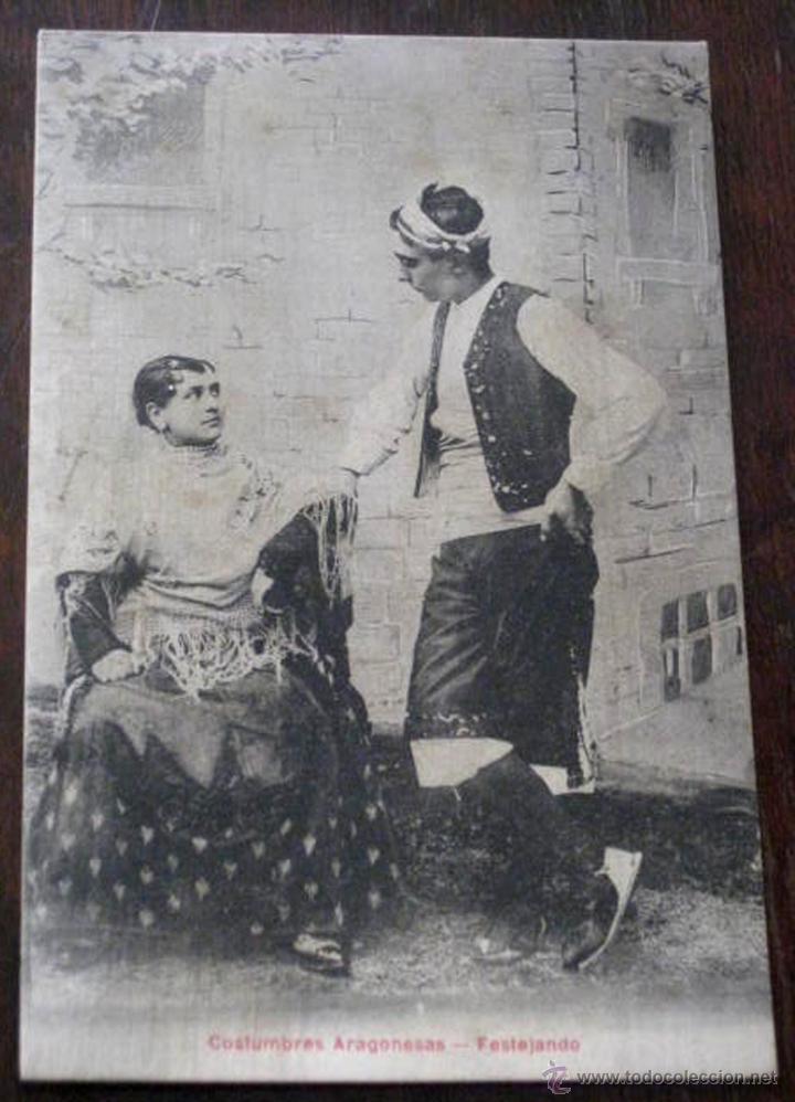 Postales: ANTIGUA POSTAL DE COSTUMBRES ARAGONESAS - FESTEJANDO - NO CIRCULADA.