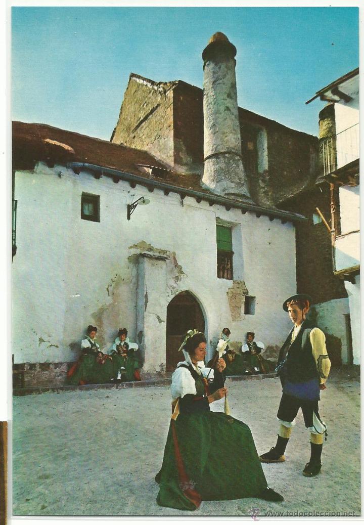 Postkarten: HECHO.- TRAJES TIPICOS N&ordm; 690 .- EDICIONES SICILIA .- SIN CIRCULAR