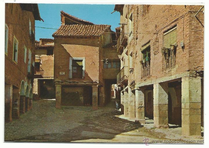 Postales: ALQUEZAR .- PLAZA MAYOR .- MERCADO MORUNO .- EDICION PAPELERA OSCENSE N&ordm; 47 .- SIN CIRCULAR