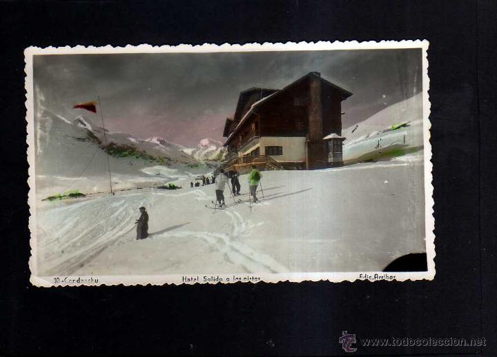 Postales: Candanchu. Hotel. Esquiadores. No circulada.