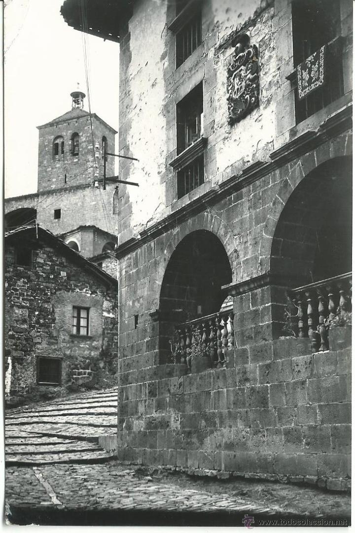 Cartoline: FOTO POSTAL ANTIGUA DE EL RONCAL -  CASA DE LOPEZ y AL FONDO IGLESIA  SIN CIRCULAR