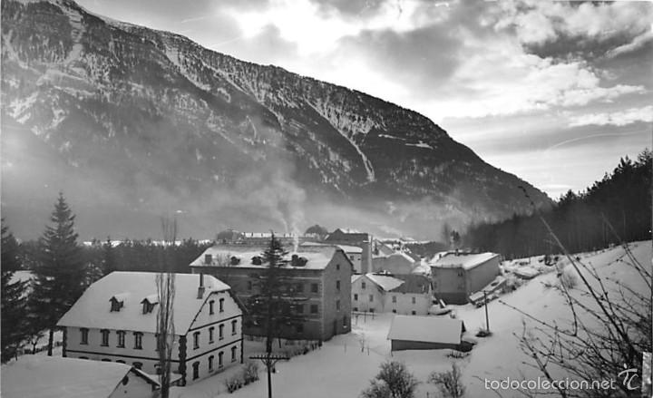 Postales: CANFRANC (HUESCA).- VISTA PANORAMICA Y CHALET S.F.