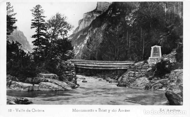 Postales: VALLE DE ORDESA.- MONUMENTO A BRIET Y RIO ARAZAS