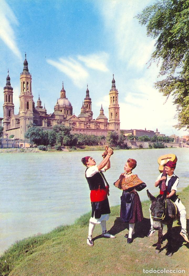 Postales: Grupo regional y Basilica del Pilar