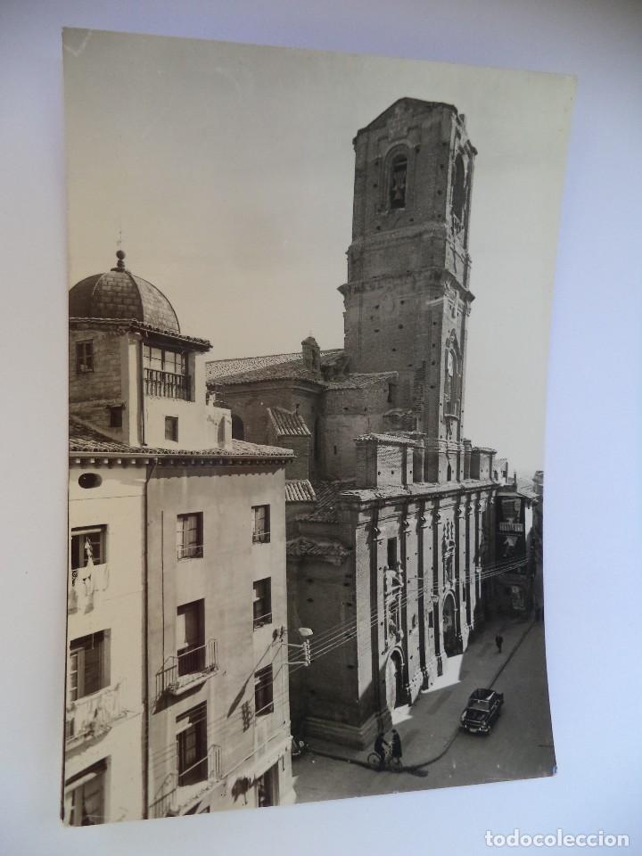 Postales: Postal de Huesca.- Iglesia y plaza de San Lorenzo
