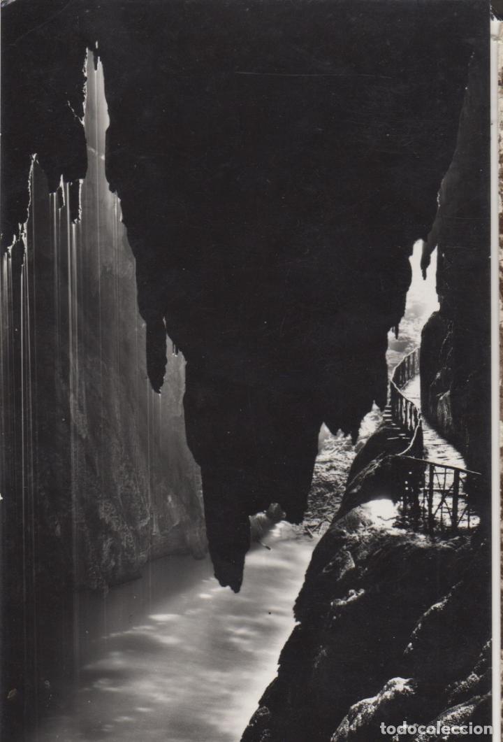 Postcards: postal n&ordm; 14 monaterio de piedra gruta iris