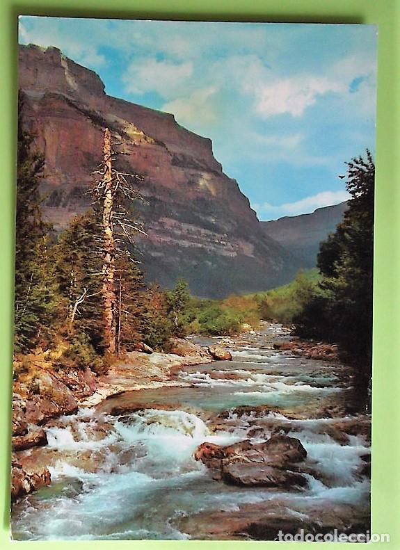 Postales: Parque Nacional de Ordesa. 28 R&iacute;o Arazas, al fondo Circo de Soaso. Ed. Sicilia. Nueva. Color. Dorso: