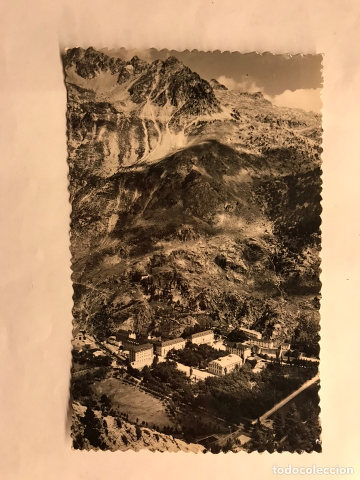 Postales: BALNEARIO DE PANTICOSA (Huesca) Postal No.2. Vista General y Macizo de Brazatos. (a.1957)