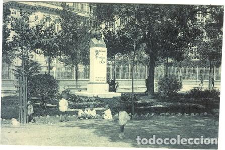 Postales: ZARAGOZA.- Monumento a Mariano de Cavia. - Foto 1