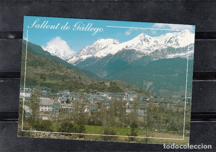 Postales: N. 13 SALLENT DE GALLEGO. VISTA PARCIAL. AL FONDO, MACIZO DEL INFIERNO