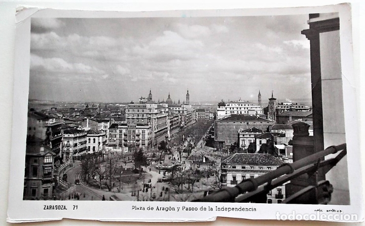 Postales: Zaragoza. 71 Plaza de Arag&oacute;n y Paseo de la Independencia. Ed. Arribas. Usada. Blanco/Negro