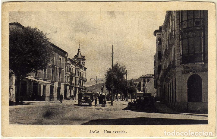 Postales: POSTAL JACA (HUESCA) - UNA AVENIDA - Foto 1