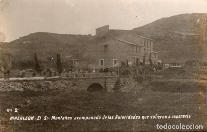 Postkarten: mazaleon. 2 el sr. monta&ntilde;es acompa&ntilde;ado de las autoridades