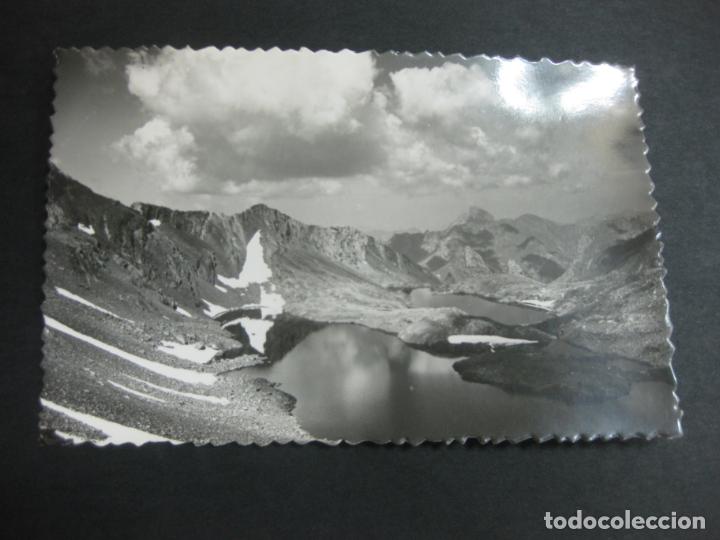 Postales: POSTAL BALNEARIO DE PANTICOSA (1.636 M) 87 LAGOS DE PONDIELLOS. AL FONDO PICO DE MIDI.